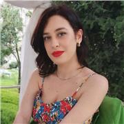 Docente di italiano come lingua straniera impartisce lezioni di italiano per tutti i livelli